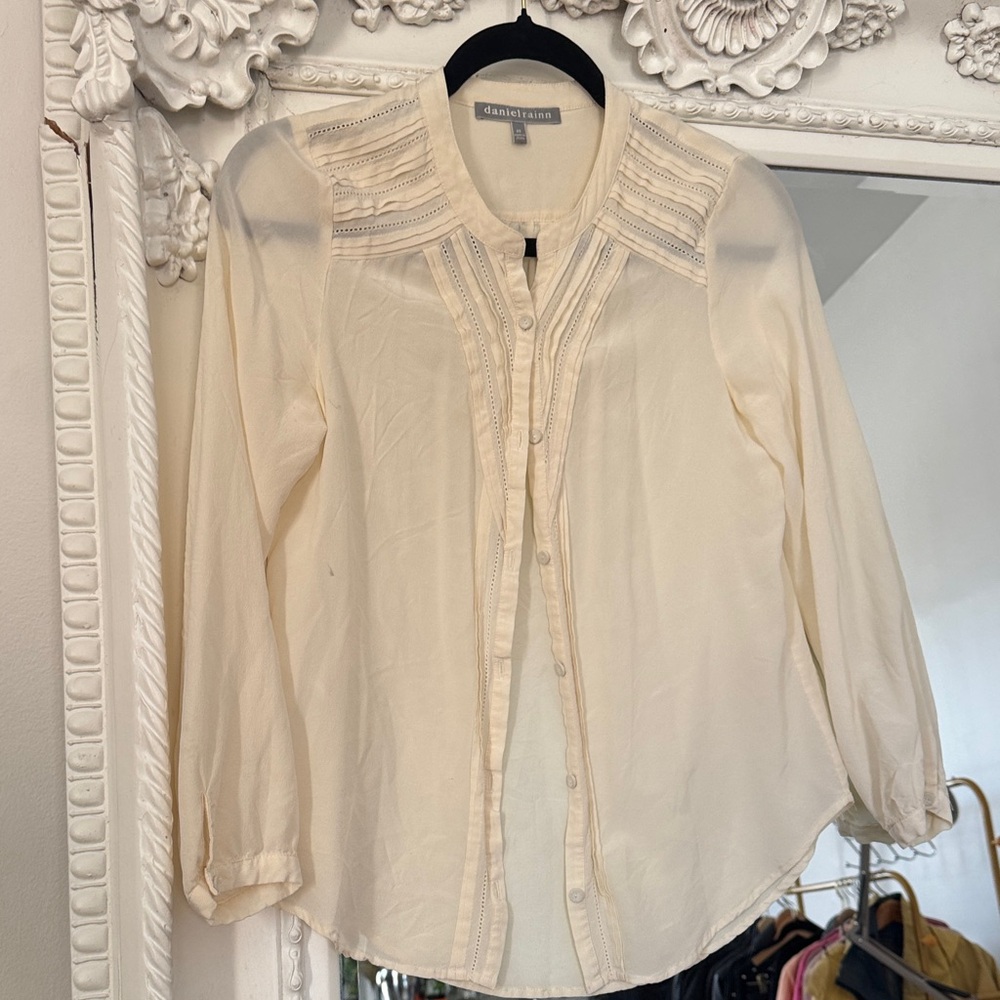 Daniel Rainn Cream Button-Up Blouse